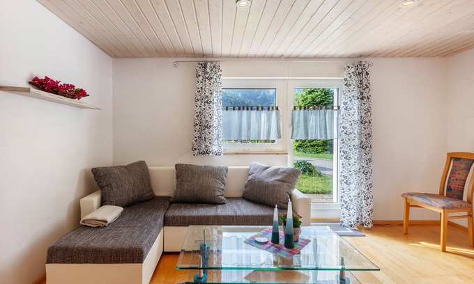 Brandenberg-Fahl Apartment | Apartment 'Haus Strohmeier' with Private Terrace, Private Garden and Wi-Fi