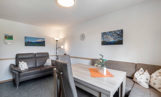 Boedefeld Apartment | Apartment 'Hacke, 55qm' with Balcony and Wi-Fi