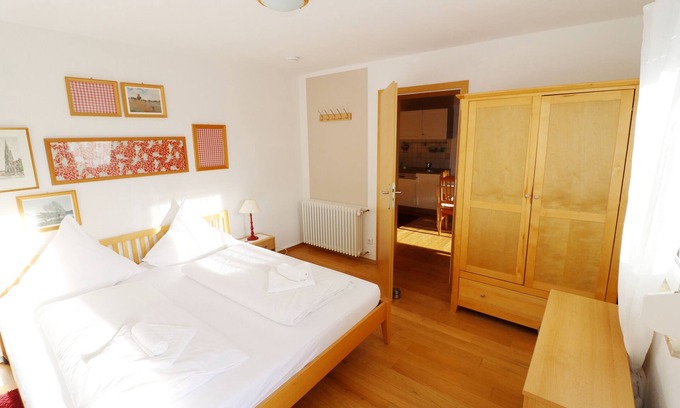 Falkau Apartment | Apartment 'Haus Wintersonne - FeWo Auerhahn' with Shared Garden, Balcony and Wi-Fi