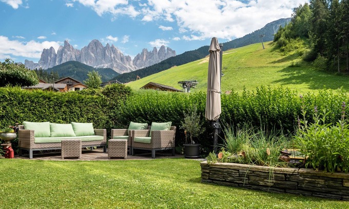 Funes Apartment | Apartment "Hilber App Sass Rigais" with Mountain View, Terrace and Wi-Fi