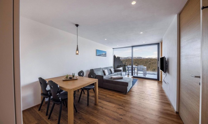 Avelengo Apartment | Apartment 'Hirzer Residenze Moritz' Close to Merano with Mountain View & Garden