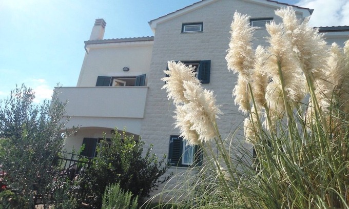 Ilovik Apartment | Apartment Azur - 10 m from sea: A1(4) - Ilovik (Island Ilovik), Island Losinj, Croatia