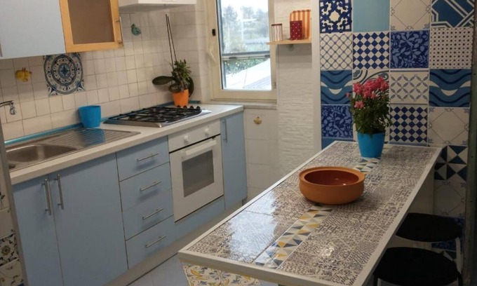 Pontecagnano Faiano Apartment | Apartment 'Ida's' with Mountain View, Wi-Fi and Air Conditioning