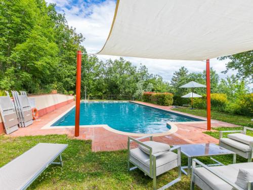 Gaiole in Chianti Apartment | Apartment Il Cinghiale by Interhome