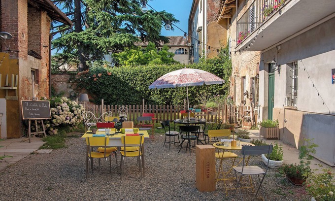 Sezzadio Apartment | Apartment 'Il Cortile Di Malie' with Shared Garden and Balcony