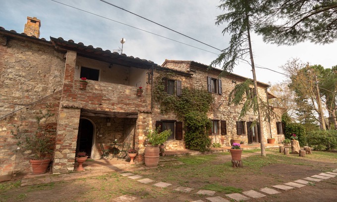 Castiglione del Lago Apartment | Apartment immersed in the silence of Umbria