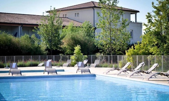Azille Apartment | Apartment in Azille near Lac de Jouarres
