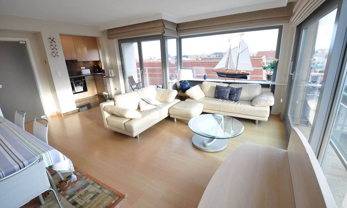 Albertstrand Apartment | Apartment in Belgium with Side Sea View