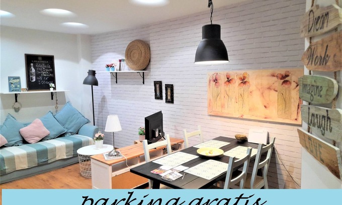 Logrono Historic Centre Apartment | Apartment in center with free private parking.