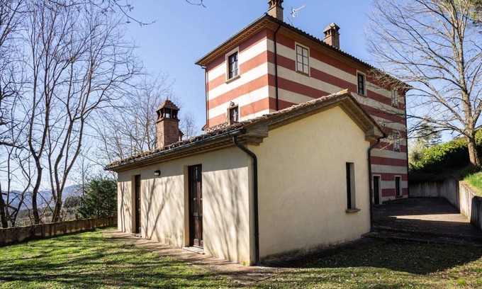 Citerna Villa | Apartment in Citerna with pool