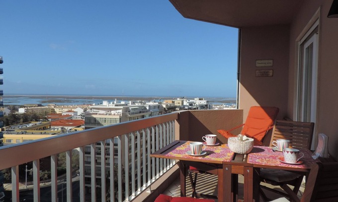Se Apartment | Apartment in downtown FARO offering comfortable and Beautiful Views