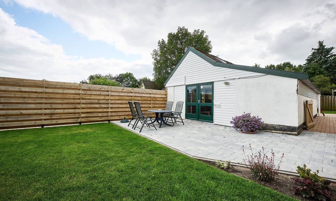 De Kiel House | Apartment in Drenthe near Scenic Trails