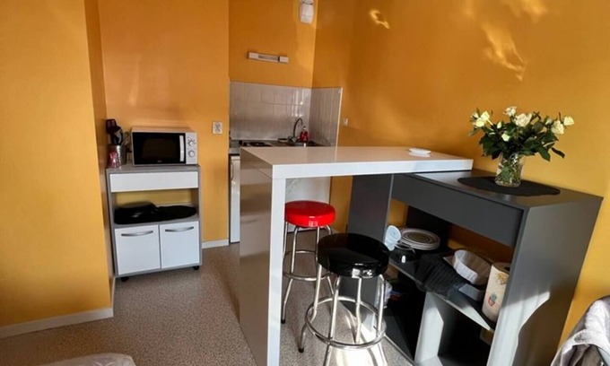 Mignaloux-Beauvoir Apartment | Apartment in secure residence