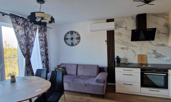 Gaski Apartment | Apartment in Gąski near Lighthouse & Beach