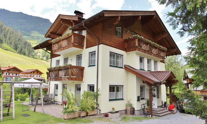 Grossarl Apartment | Apartment in Grossarl near Ski Slopes