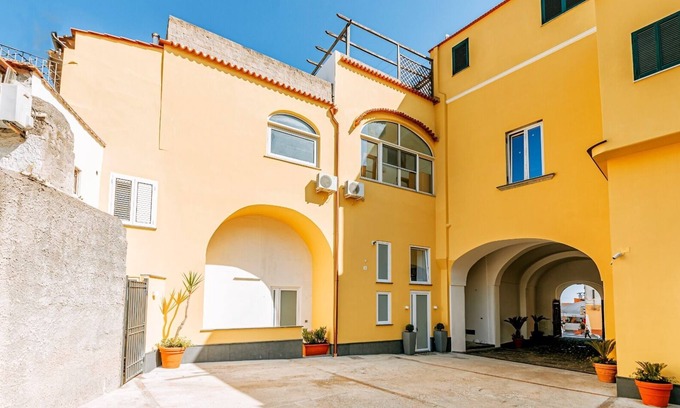 Lacco Ameno Apartment | Apartment in historic building in the center and on the sea