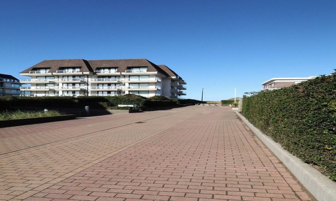 Het Zoute Apartment | Apartment in Knokke-Heist with Sea View