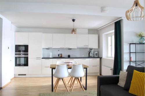 Keskinen District Apartment | Apartment in Konepaja with private sauna and a large balcony