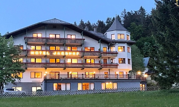 Lackenhof House | Apartment in Lackenhof with swimming pool