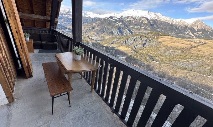 Le Sauze Apartment | Apartment in Le Sauze with unobstructed mountain views