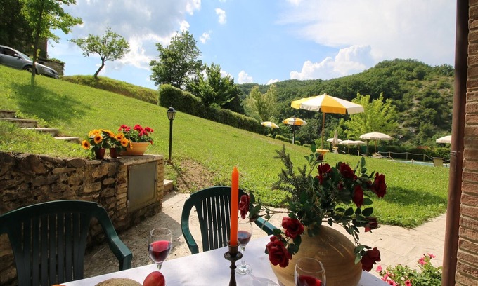 Apecchio Cottage | Apartment in Marche with Pool & Terrace