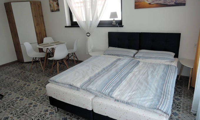 Mrzezyno Apartment | Apartment in Mrzeżyno near Sandy Beaches