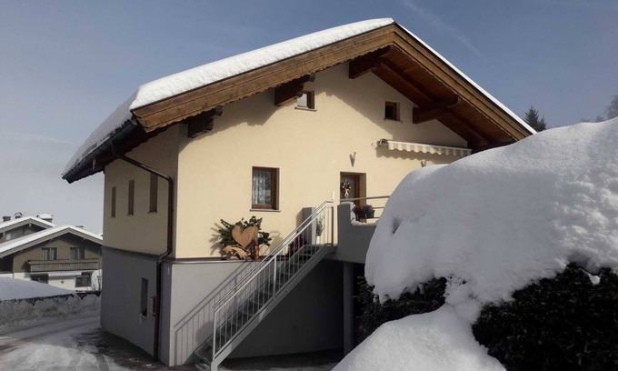 Niedernsill Apartment | Apartment in Niedernsill near Ski Slopes