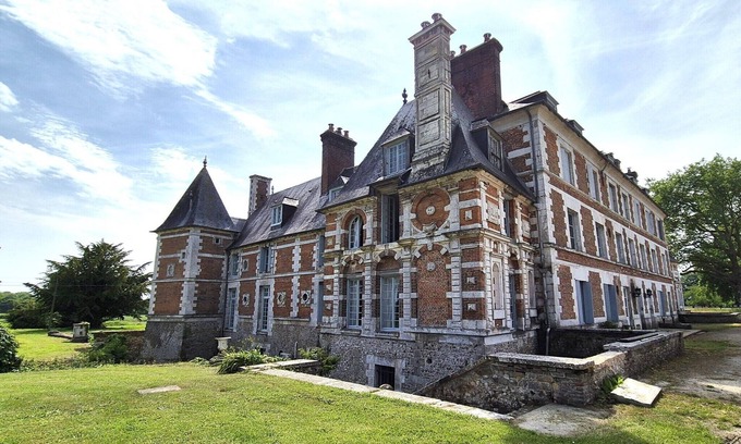 Nointot Apartment | Apartment in Normandy near Seine River