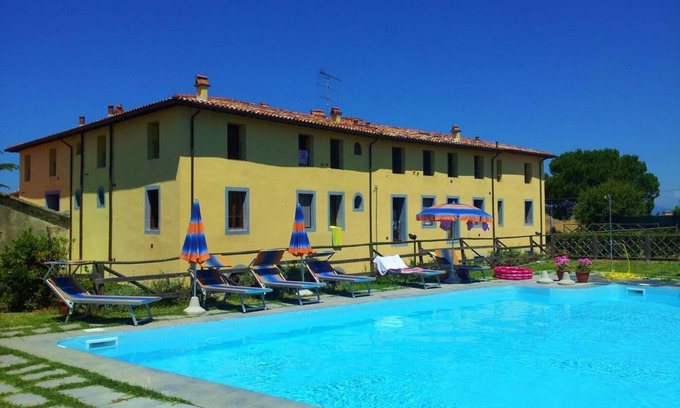 Pieve di Santa Luce Apartment | Apartment in Palazzo- Residence Giuly Rosselmini -Pool