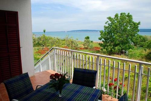 Nevidane Apartment | Apartment in Pašman with Seaview, Terrace, Air condition, WIFI (4663-1)