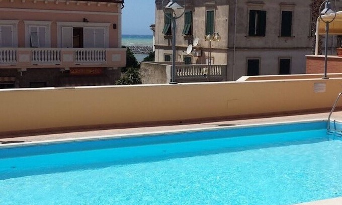 San Vincenzo Apartment | Apartment in residence 30 mt from the sea