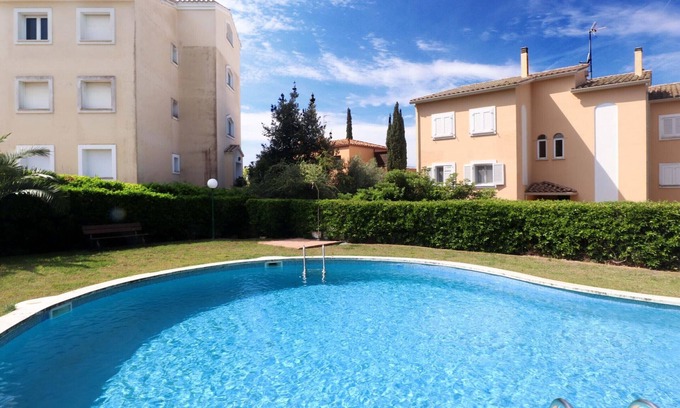 S'Agaro Apartment | Apartment in S'Agaró for 6 with pool and parking
