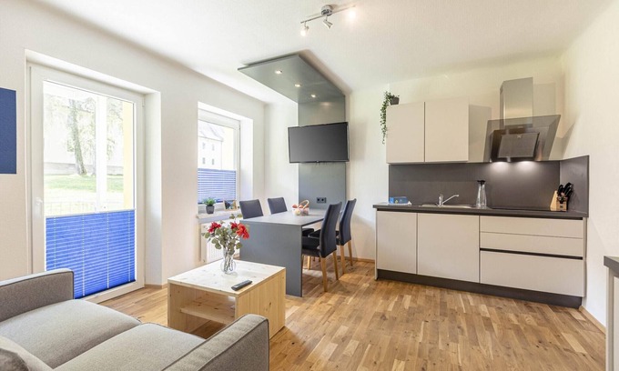 Eisenerz Apartment | Apartment in Styria with bubble bath