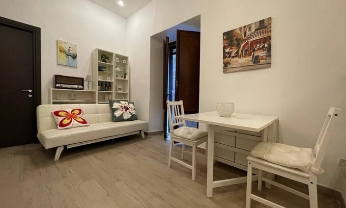 Orte Apartment | Apartment in the Borgo