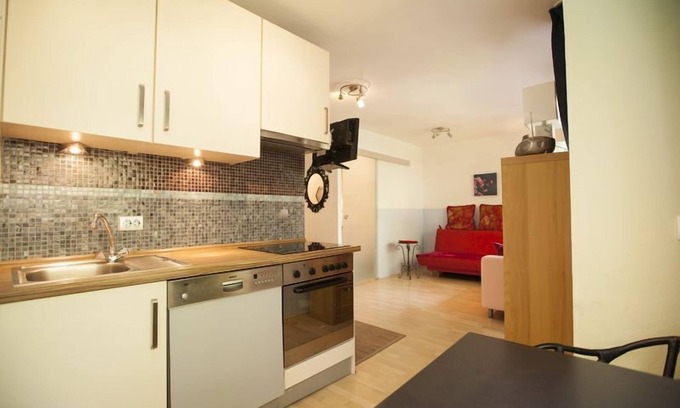 Rosenheim Apartment | Apartment in the center, 40 sqm with balcony