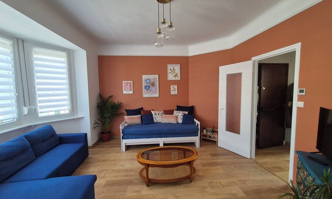 Calais Apartment | Apartment in the center of town, 10 minutes from the beach, ideal for families