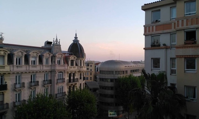 Centre Ville-Gare Apartment | Apartment in the city center near train station