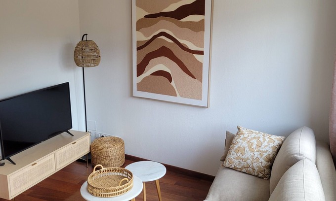 Rambouillet Apartment | Apartment in the heart of Rambouillet, 2 steps from the château grounds.