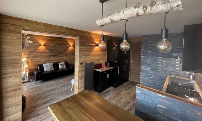 Bergers Apartment | Apartment in the heart of Alpe d'Huez, sleeps 8, south-facing terrace