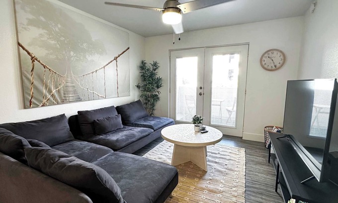 Alegre Community Apartment | Apartment in the Heart of Tempe
