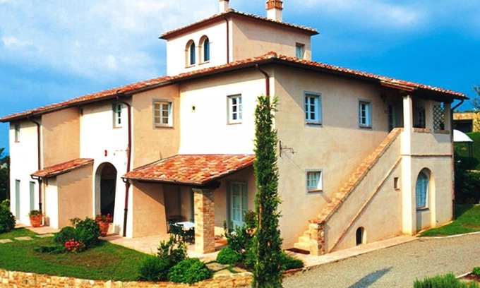 Gambassi Terme Apartment | Apartment in Tuscany with Golf & Pools