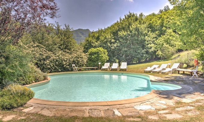 San Godenzo House | Apartment in Tuscany with Secret Garden