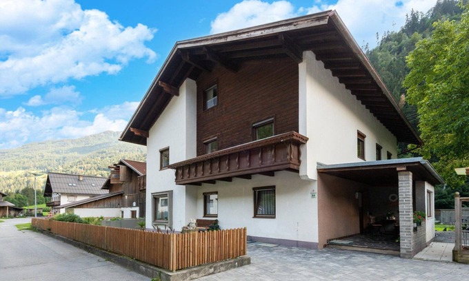 Landeck Apartment | Apartment in Tyrol with Ski Boot Heaters
