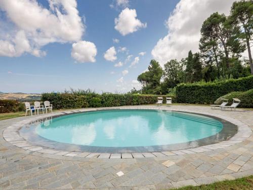 Mombaroccio Apartment | Apartment in Villagrande with Pool & Garden