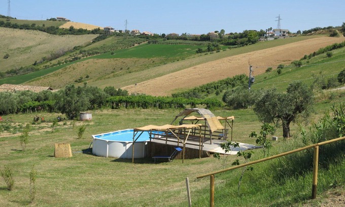 Cologna Spiaggia Villa | Apartment in villa with WIFI, hot tub, A/C, pool, TV, patio, pets allowed, panoramic view, parking