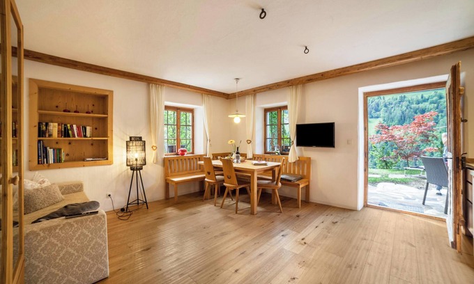 San Leonardo in Passiria Apartment | Apartment “Schildhofsuite” in “Schildhof Ebion” with Mountain View & Garden
