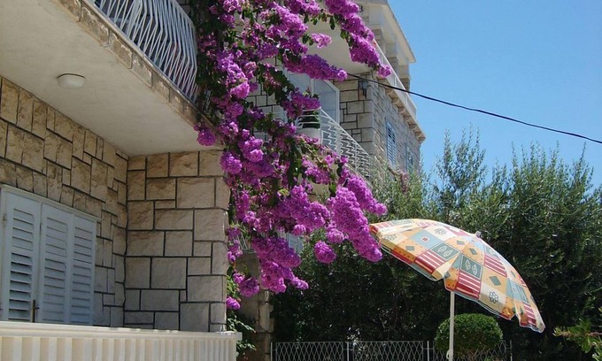 Borak Apartment | Apartment Ivan - with parking : A3(2) - Omis, Riviera Omis, Croatia