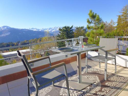 Montana Apartment | Apartment Jeanne D'Arc Apt- C-28 by Interhome