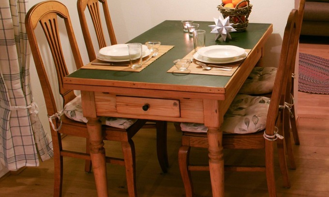 Gudensberg Apartment | Apartment 'Kammer' with Shared Terrace, Shared Garden and Wi-Fi