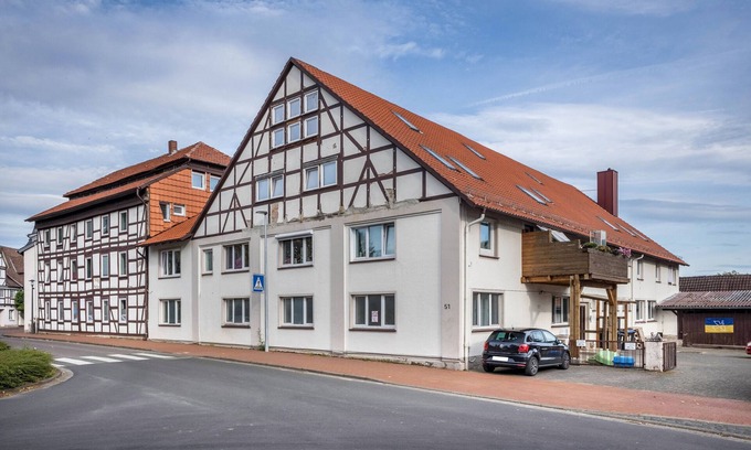 Hardegsen Apartment | Apartment 'Knopf' with Balcony and Wi-Fi